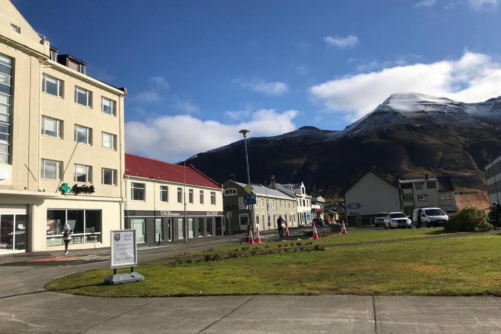 House With A Warm Soul In North Iceland Villa Siglufjordur Eksteriør bilde