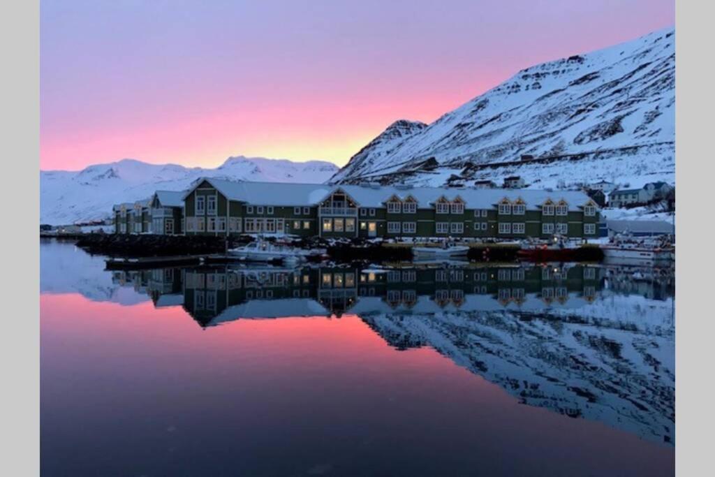 House With A Warm Soul In North Iceland Villa Siglufjordur Eksteriør bilde