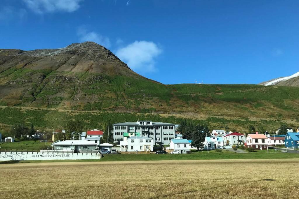 House With A Warm Soul In North Iceland Villa Siglufjordur Eksteriør bilde